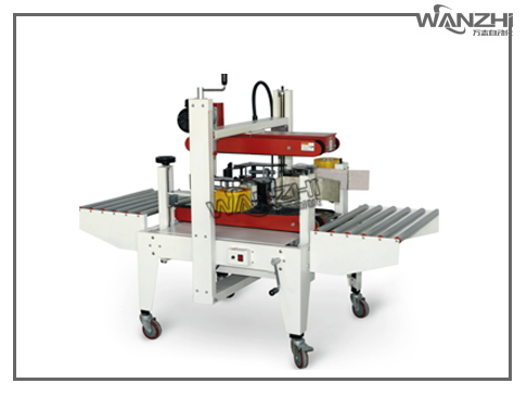 封箱機,邊封機,貼標機,自動貼標機,貼標機廠家,東莞貼標機,東莞貼標機廠家（jiā）,貼標簽機,貼標（biāo）設備