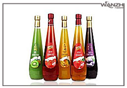 全自動雙側麵貼標機_ 方瓶(píng)貼標機_東莞市草莓视频在线观看18(zhì)自動化科技有限公司