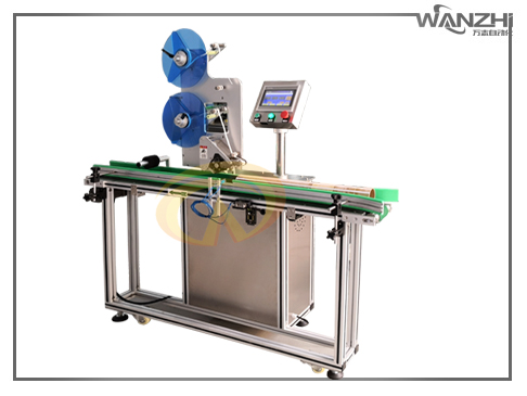 雙（shuāng）麵膠（jiāo）貼粘機,自動貼雙麵膠機器,貼雙麵膠機,雙麵膠自（zì）動粘切機