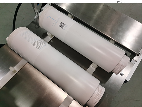 全自動濾芯器貼標機_ 自動濾（lǜ）芯器貼標機_東莞市草莓视频在线观看18自動（dòng）化科技有限公司（sī）