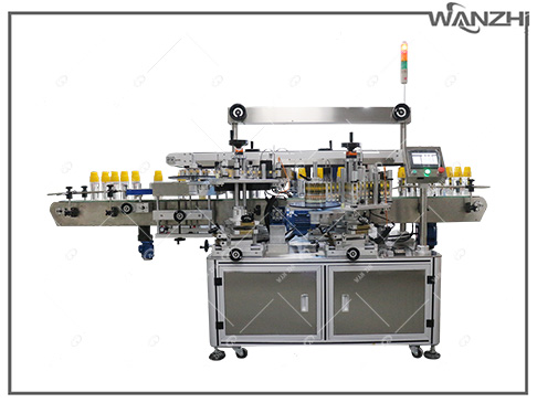 四標頭雙側麵貼標機 非標定製款四標頭貼標機 ,全自動（dòng）四標頭雙側麵貼標機（jī）
