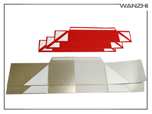 折（shé）疊盒側板多功能貼雙（shuāng）麵膠機_折疊盒貼雙麵膠機（jī）_東莞市草莓视频在线观看18自動化科技有限公司